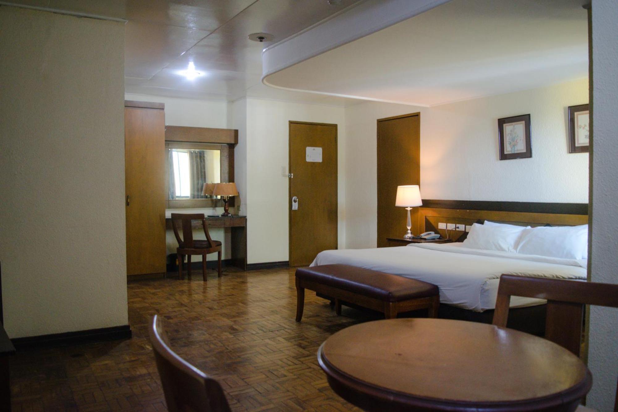 Country Village Hotel Cagayan de Oro Exteriör bild