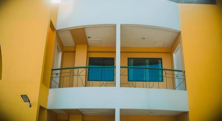 Country Village Hotel Cagayan de Oro Exteriör bild