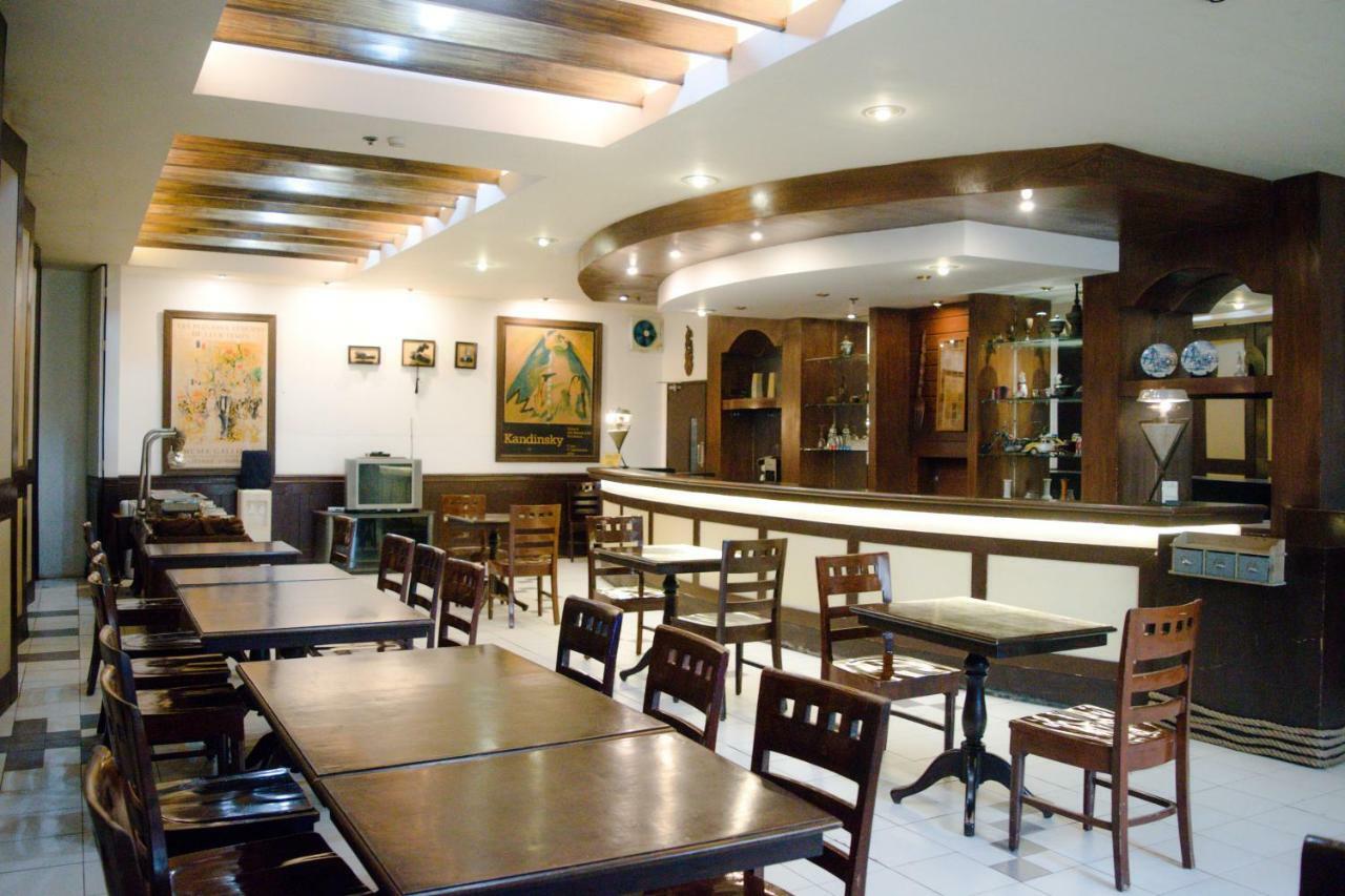 Country Village Hotel Cagayan de Oro Exteriör bild